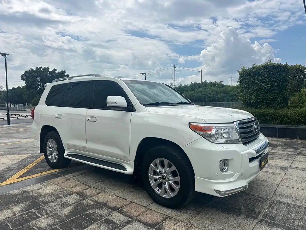 Toyota Land Cruiser — миниатюра 3