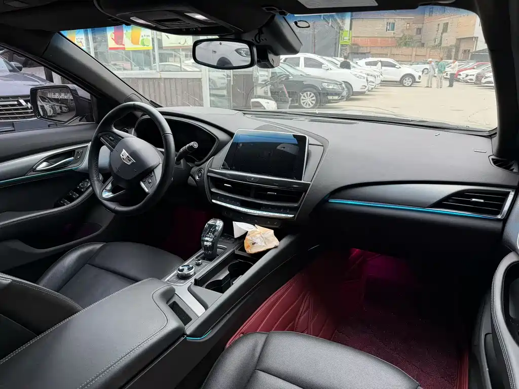 Cadillac CT5 — миниатюра 6