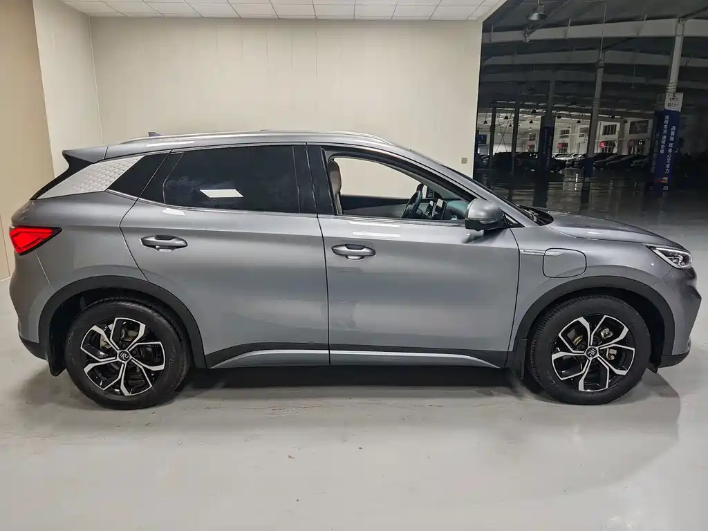 BYD Yuan Plus — миниатюра 10