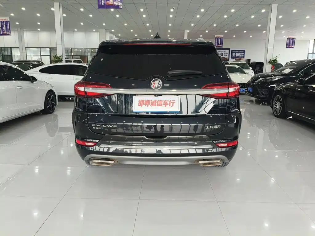 Buick Enclave — миниатюра 5