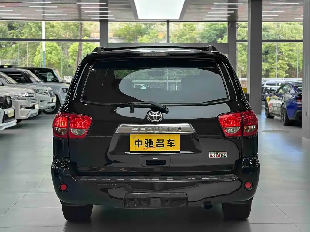 Toyota Sequoia 2010 5.7 Platinum