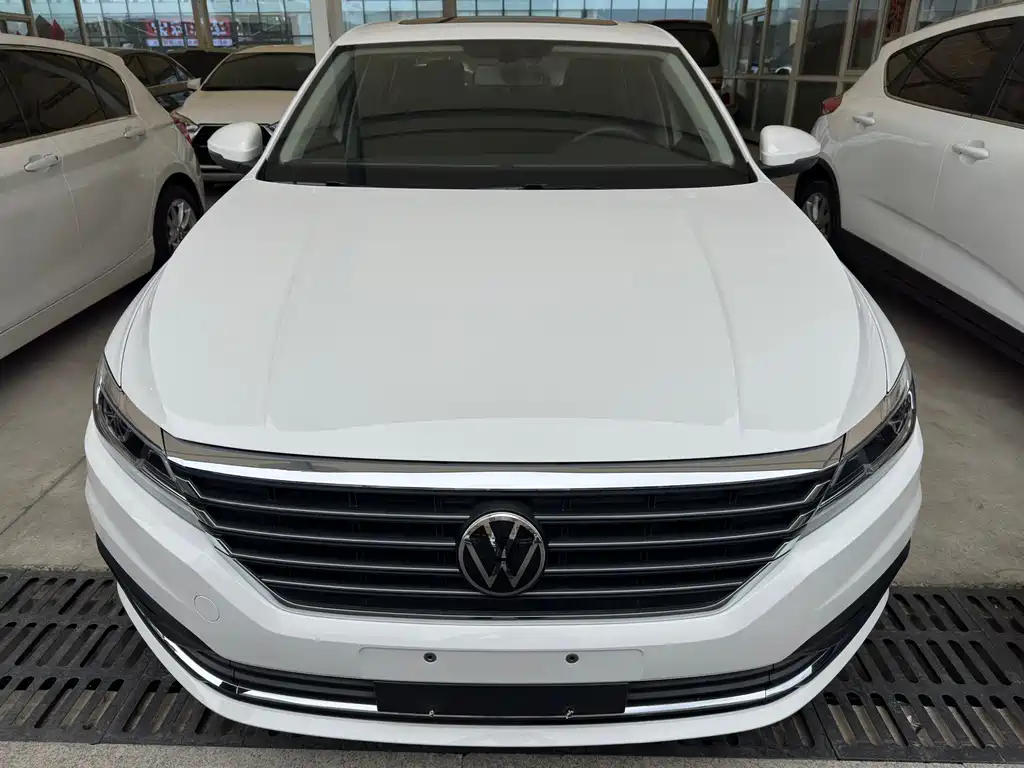 Volkswagen Lavida — миниатюра 2