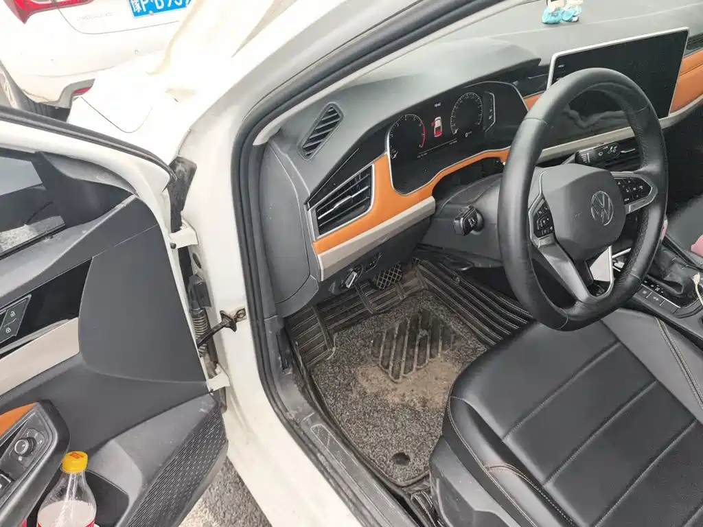 Volkswagen Bora — миниатюра 12