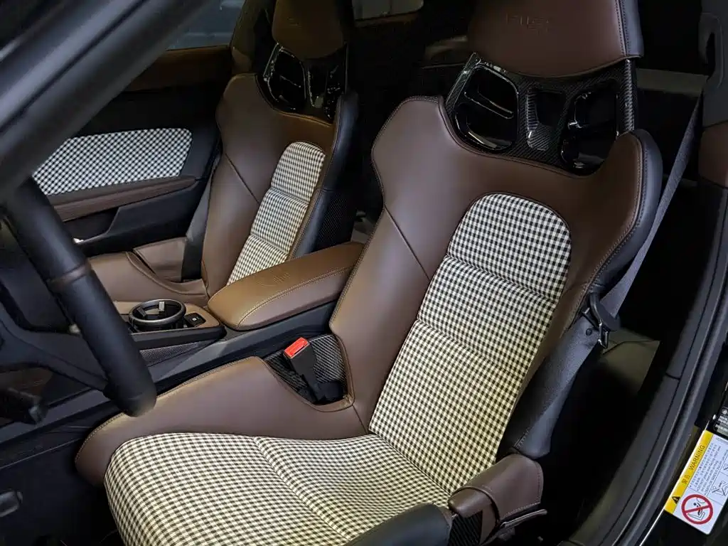 Porsche 911 2024 4.0L MT