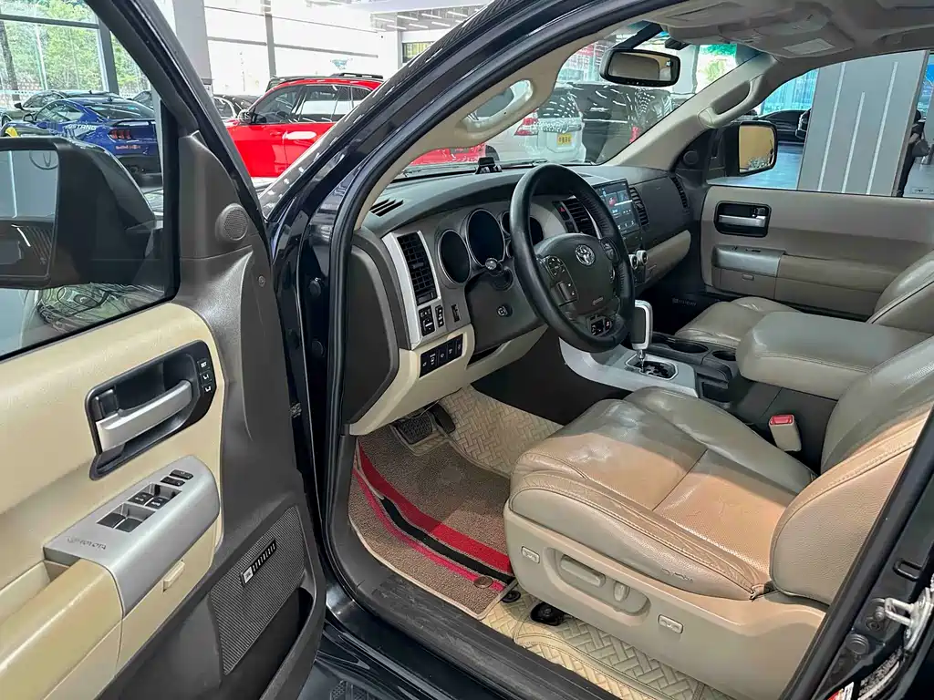 Toyota Sequoia 2010 5.7 Platinum