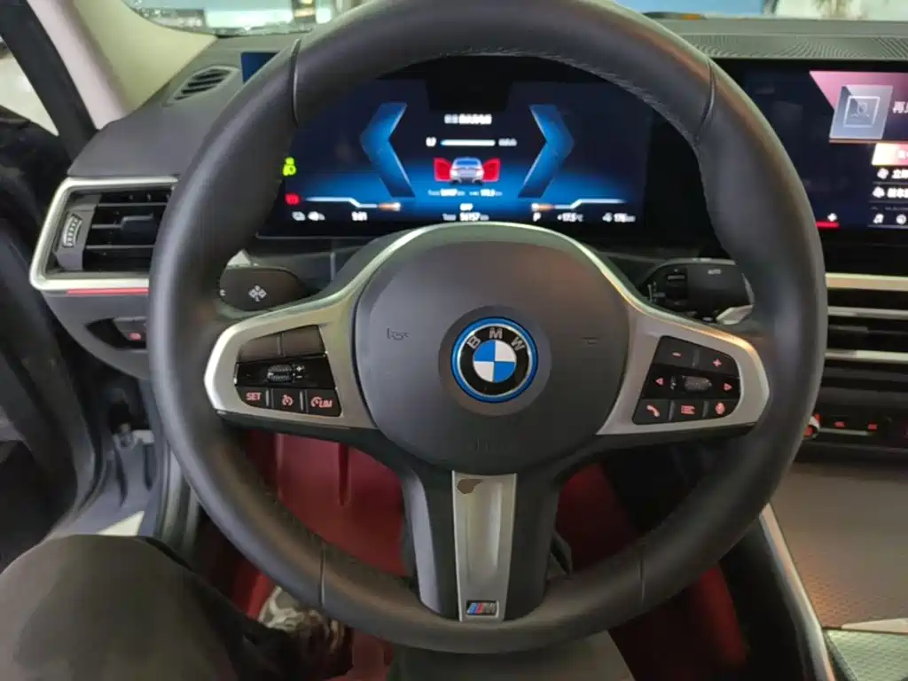 BMW i3 — миниатюра 11