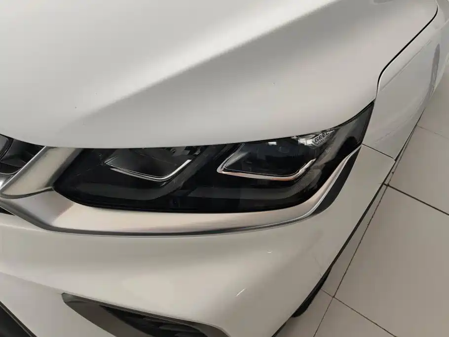 Geely Binyue — миниатюра 5