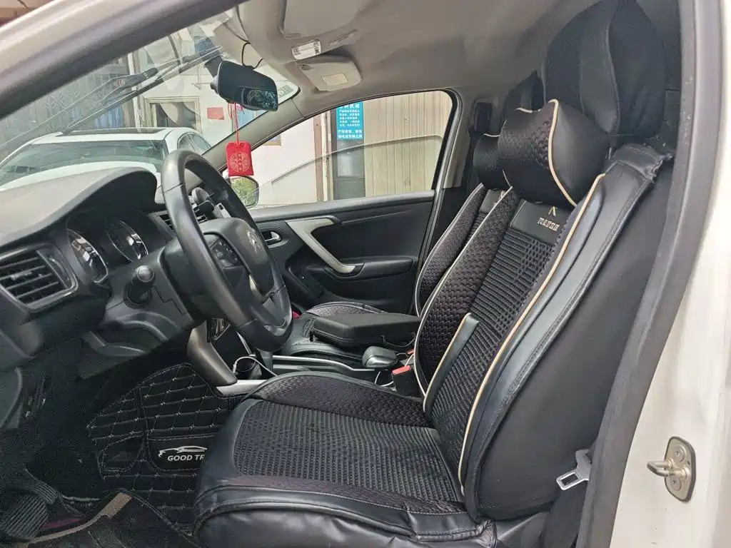 Citroen C3-XR — миниатюра 11