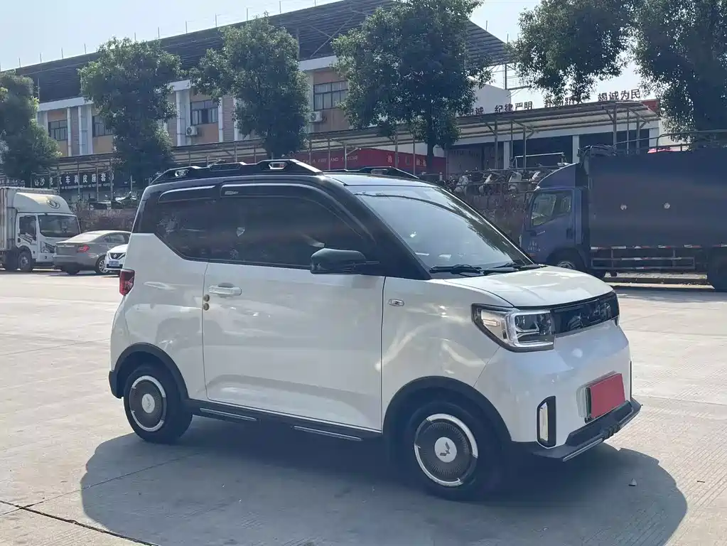 Wuling Hongguang Mini EV 2022 — фото 3