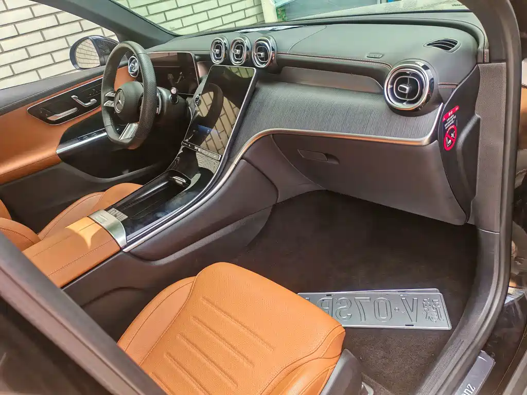 Mercedes-Benz GLC — миниатюра 9