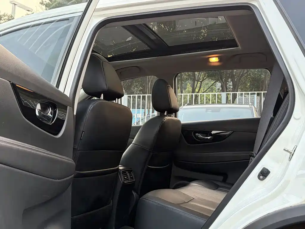 Nissan X-Trail — миниатюра 9