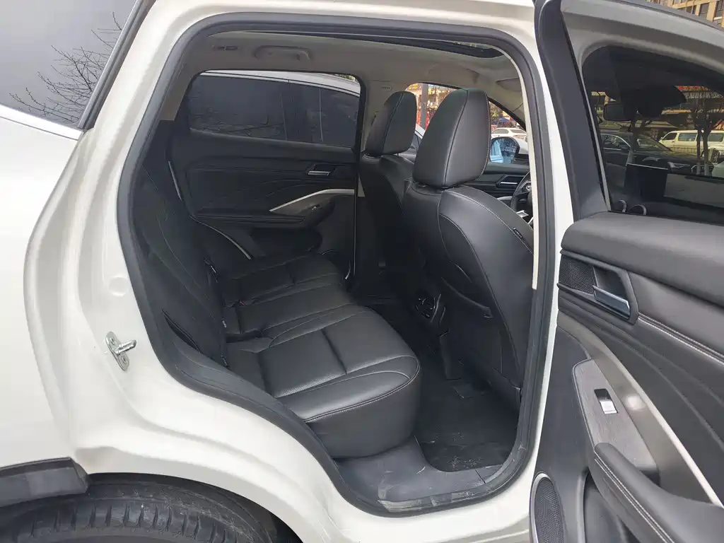 WEI PAI WEI BRAND VV6