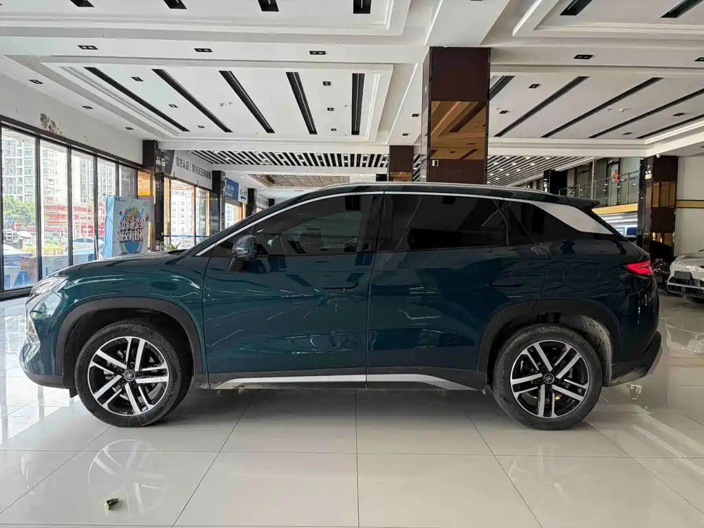 BYD L DM-i — миниатюра 4