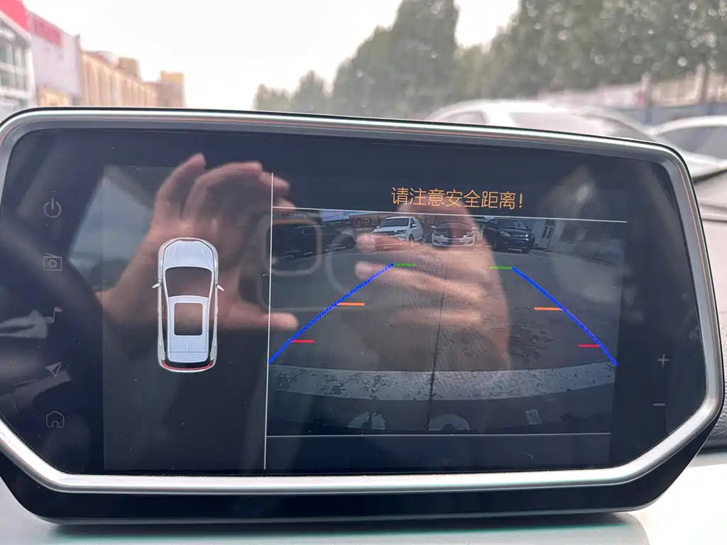 BAIC EX3 — миниатюра 23