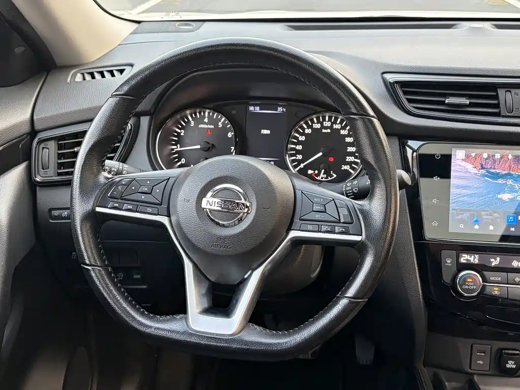 Nissan X-Trail — миниатюра 7