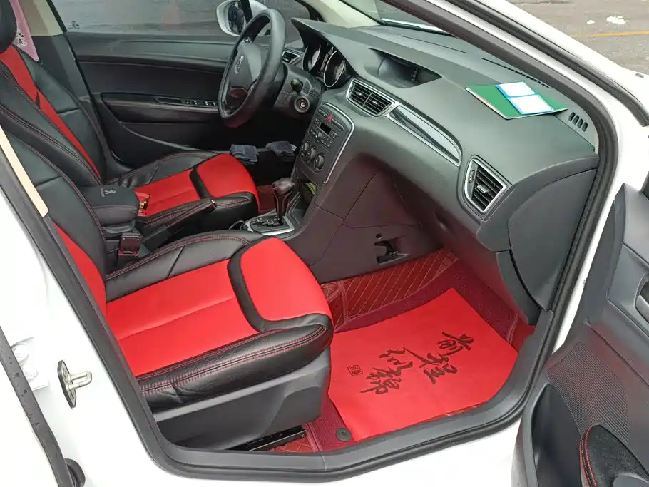 Peugeot 308 — миниатюра 8