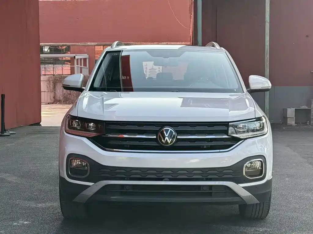 VOLKSWAGEN EXPLORING THE SHADOW