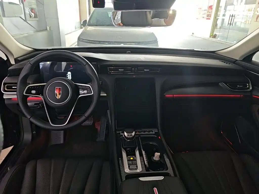 Hongqi H5 2024 2.0T AT