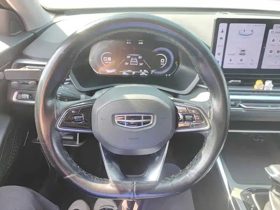 Geely Emgrand — миниатюра 15