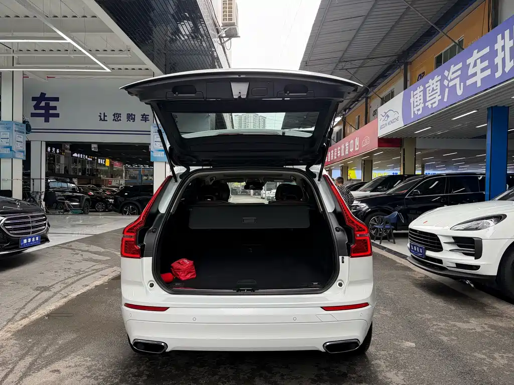 Volvo XC60 — миниатюра 22