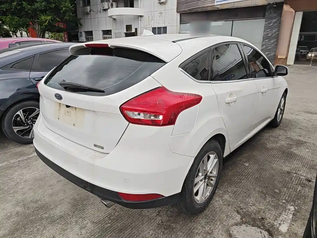 Ford Focus — миниатюра 7