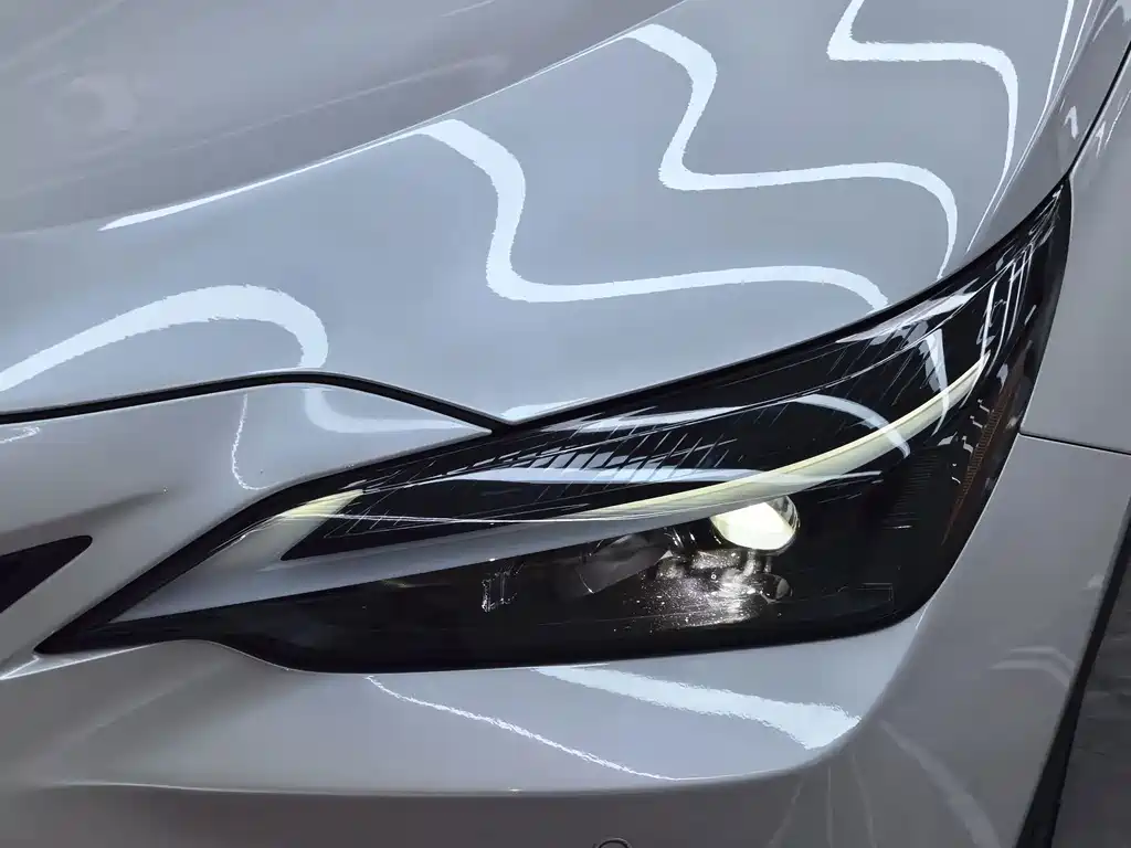 Lexus NX — миниатюра 34