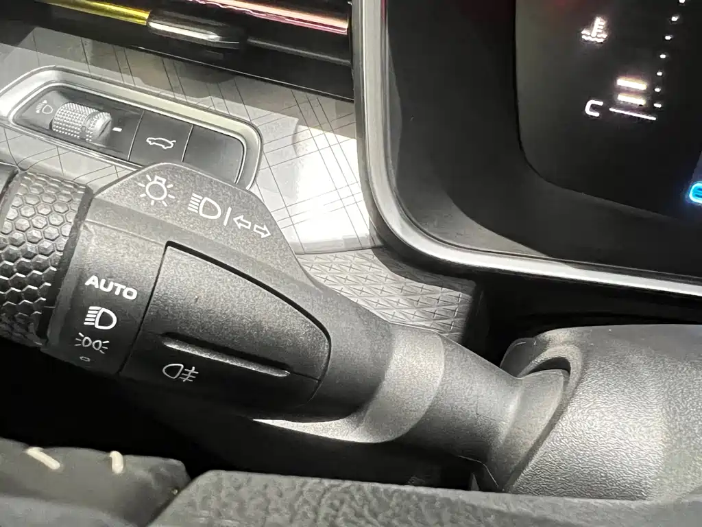 GEELY AUTOMOBILE XINGRUI