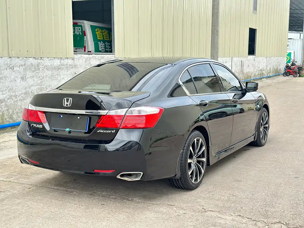 Honda Accord — миниатюра 21