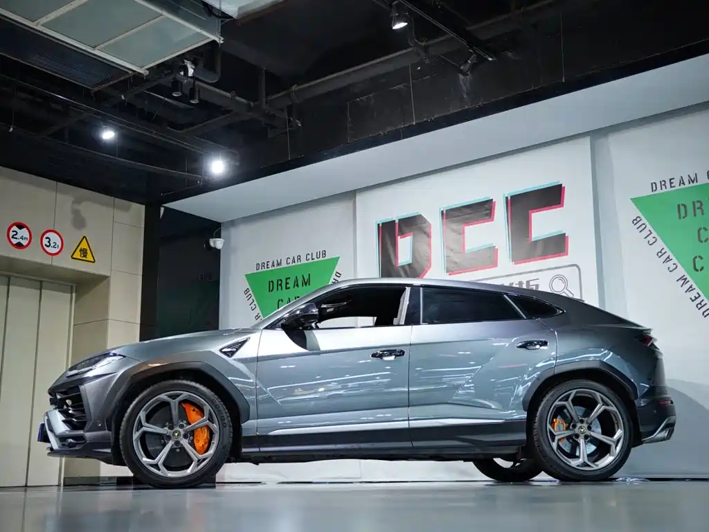 Lamborghini Urus — миниатюра 57