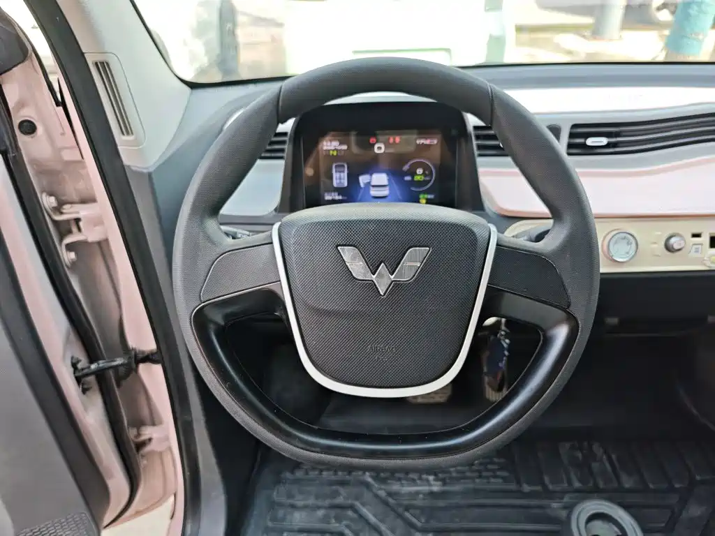 Wuling MINIEV — миниатюра 11