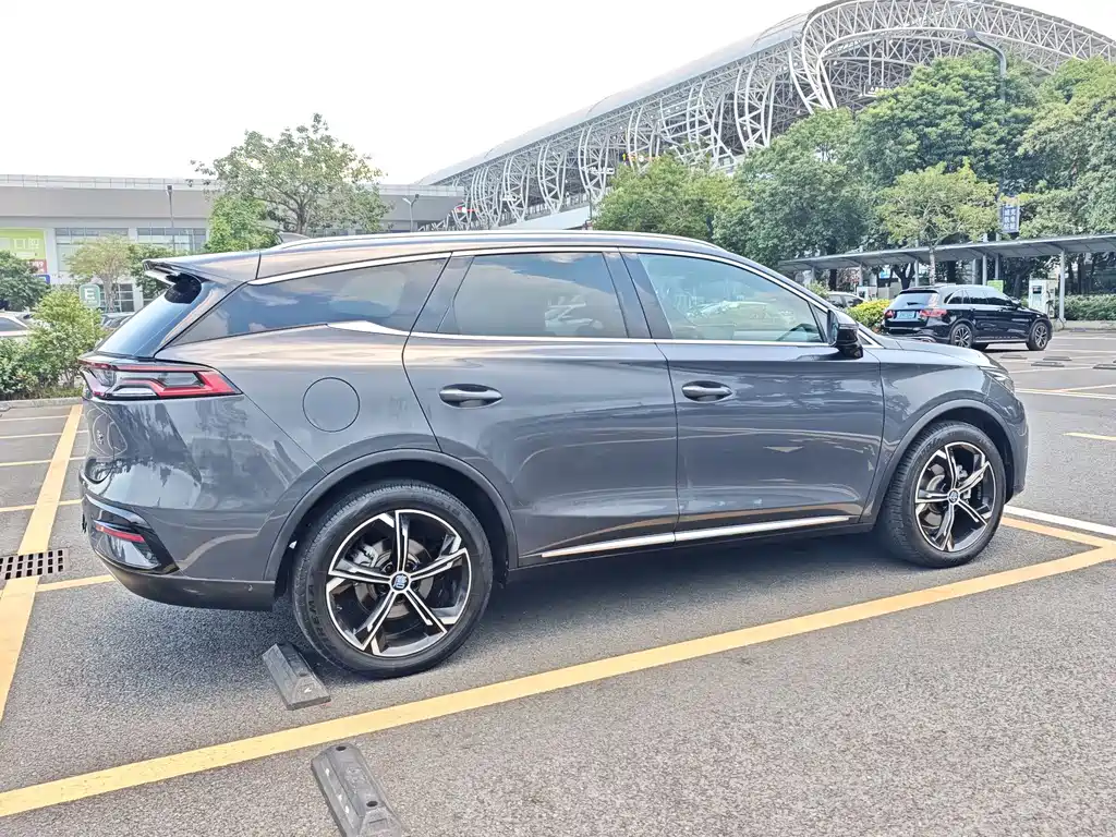 BYD Tang New Energy — миниатюра 9