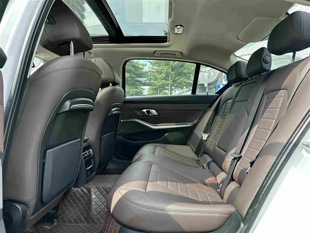 BMW 3 Series — миниатюра 18
