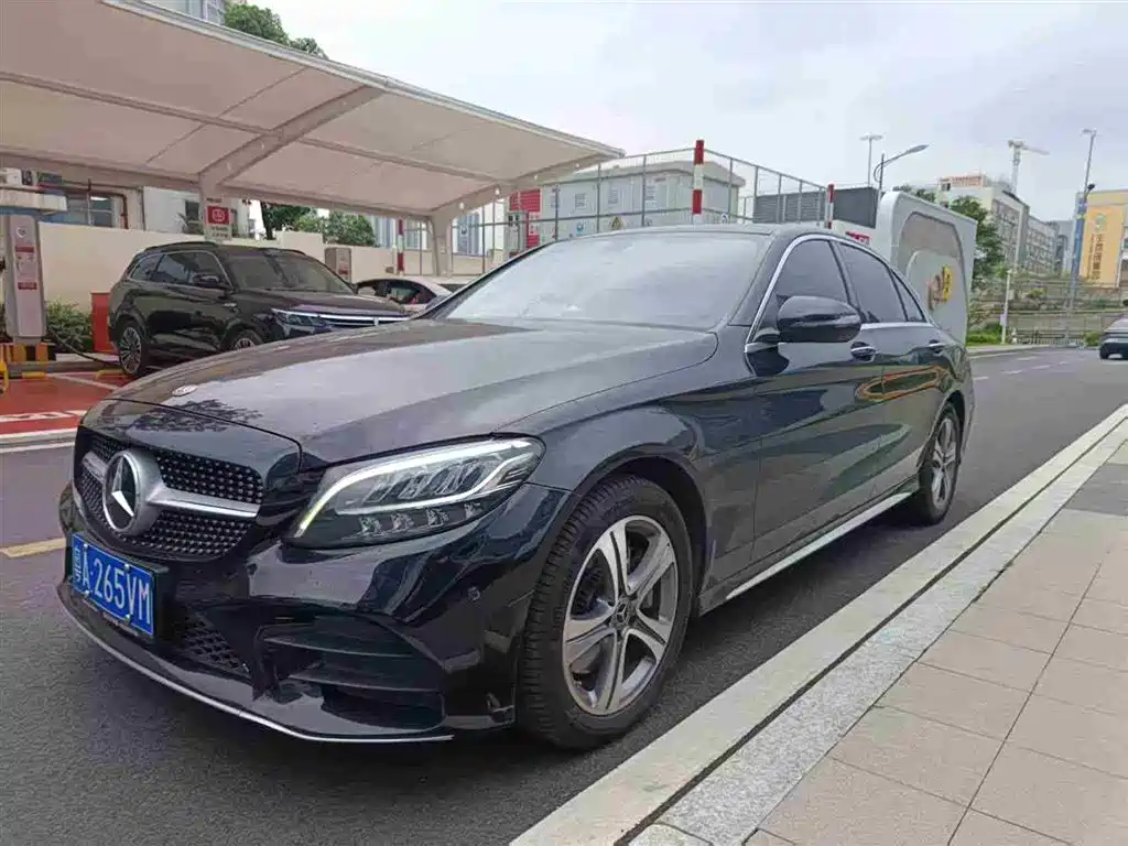 Mercedes-Benz C-Class 2021