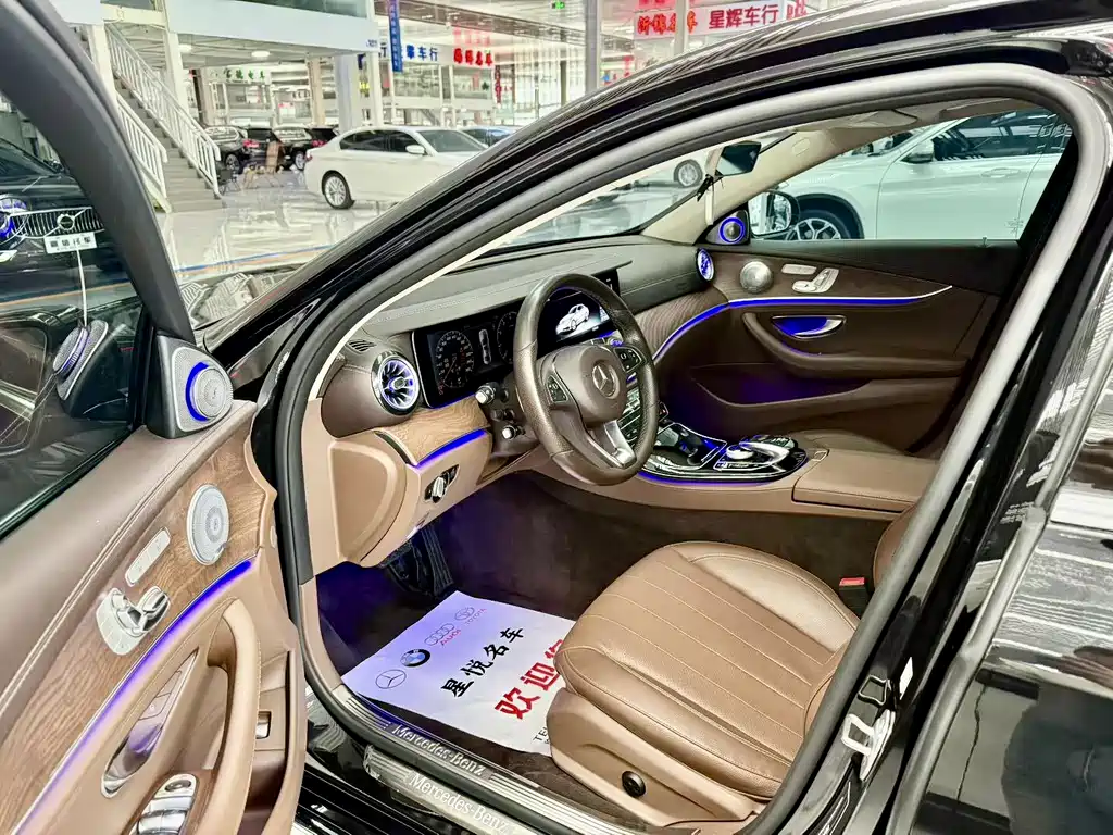 MERCEDES-BENZ E CLASS