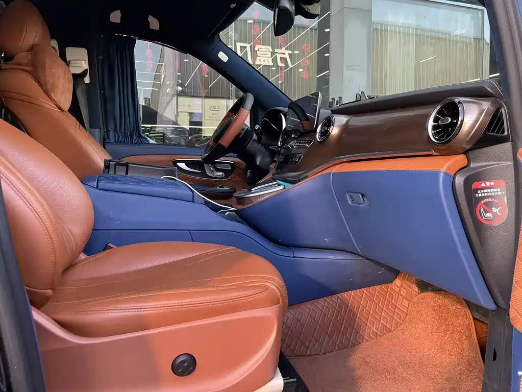 MERCEDES-BENZ V CLASS