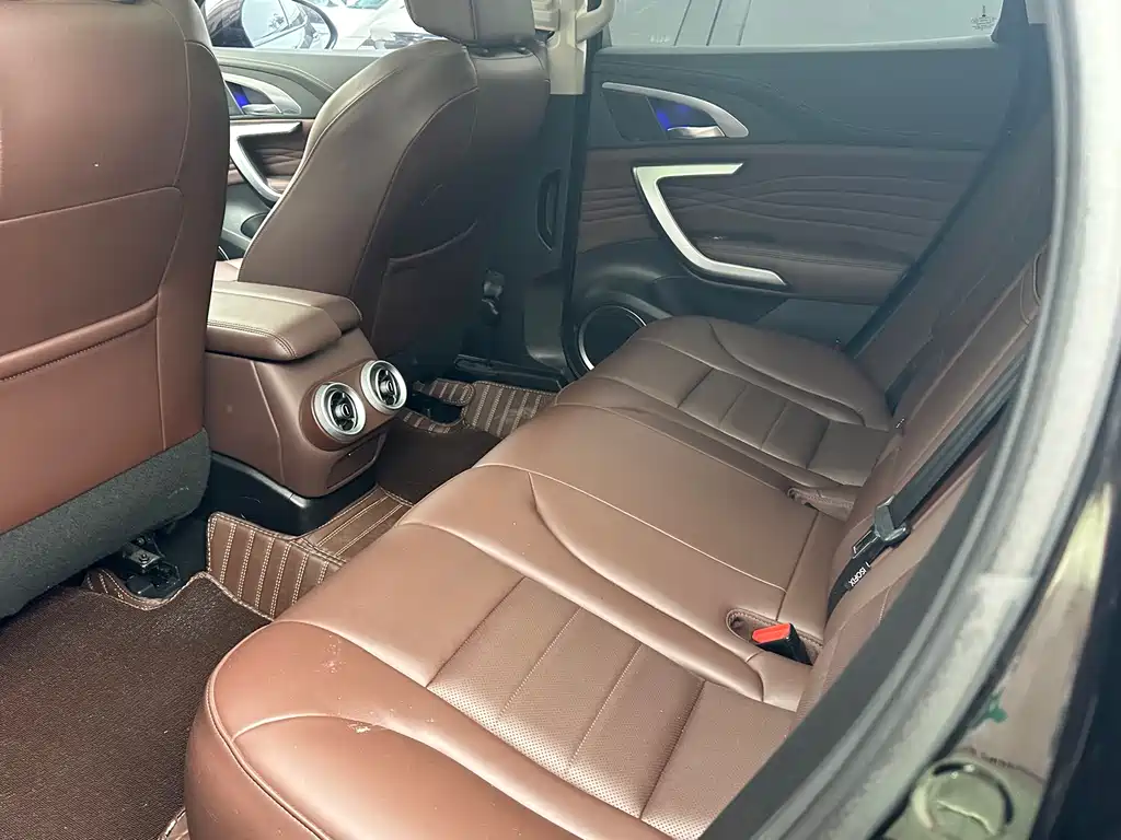 WEI PAI WEI BRAND VV7