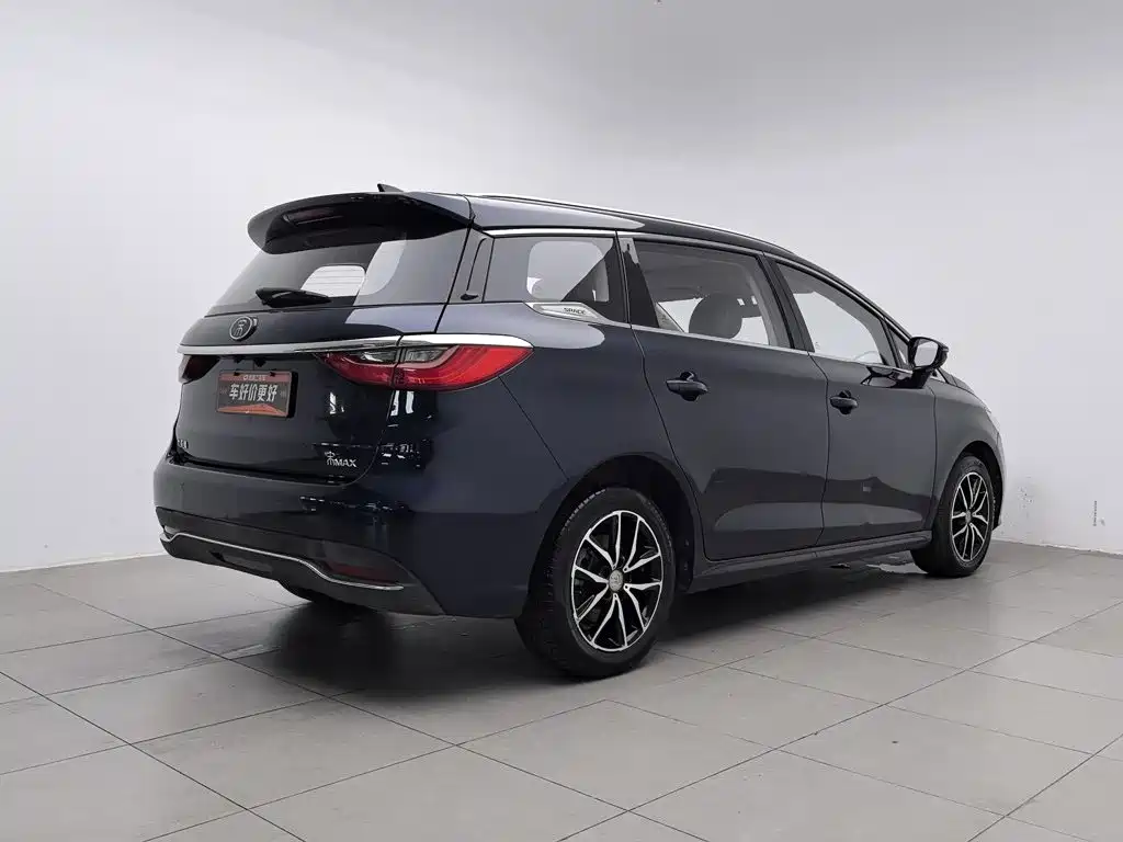 BYD MAX — миниатюра 2