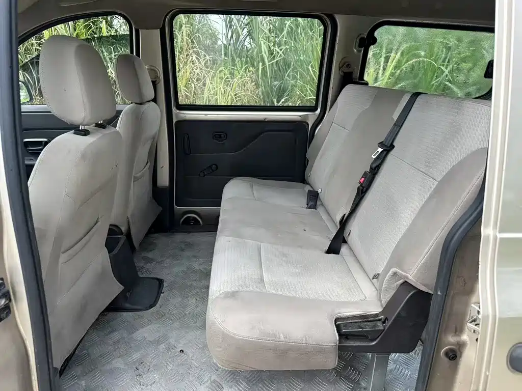 WULING WULING HONGGUANG V