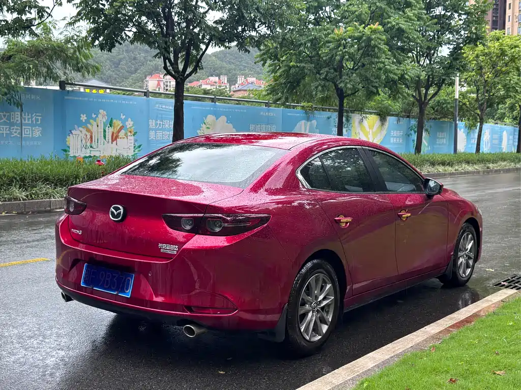 Mazda Mazda3 3 2020 1.5L AT