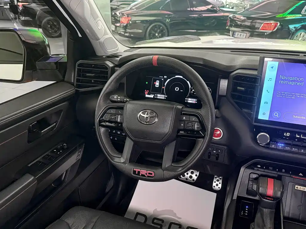 Toyota Sequoia — миниатюра 9