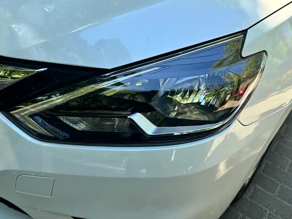 Nissan Sylphy 2019 1.6XV CVT Premium VI