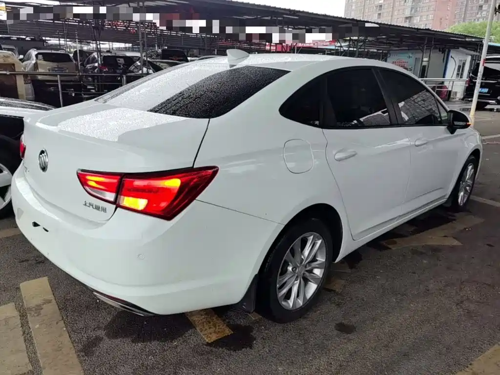 Buick Verano — миниатюра 7