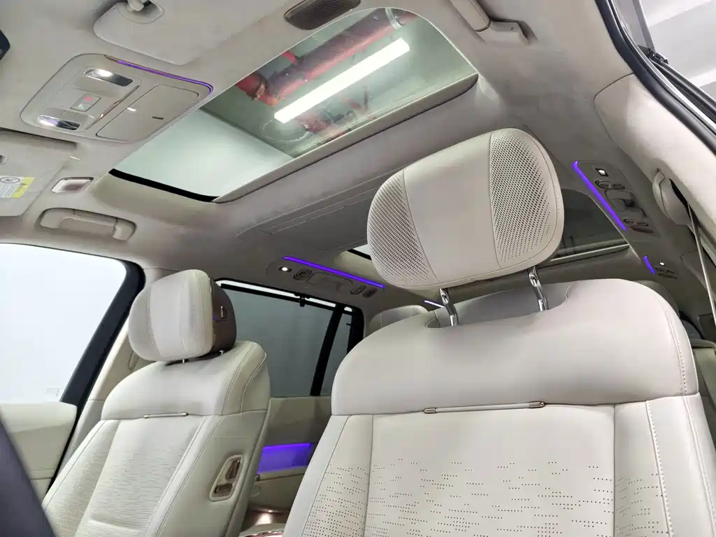 Lynk & Co 900 — миниатюра 16