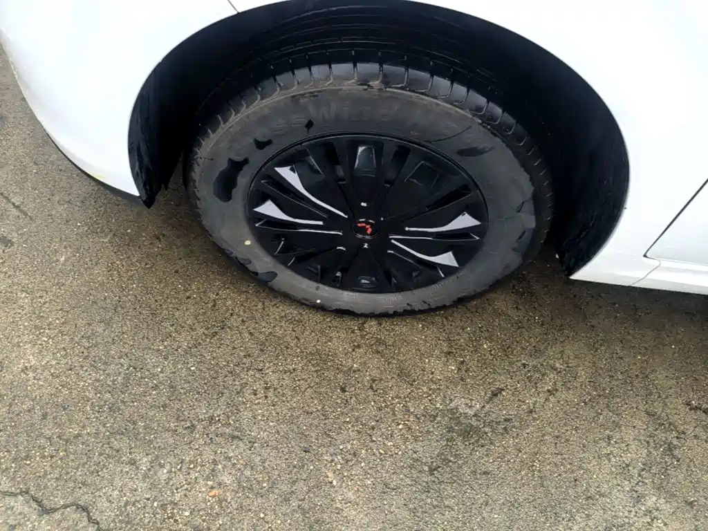 Wuling Hongguang EV — миниатюра 23