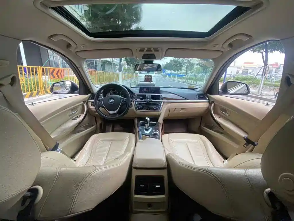 BMW 3 Series — миниатюра 8