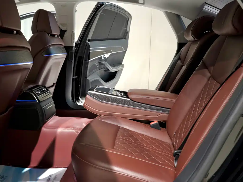 Audi A8 — миниатюра 4