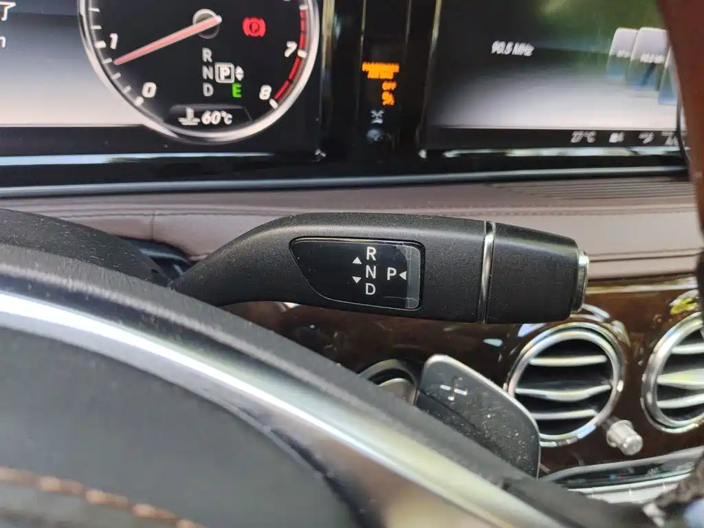 Mercedes-Benz S-Class — миниатюра 10