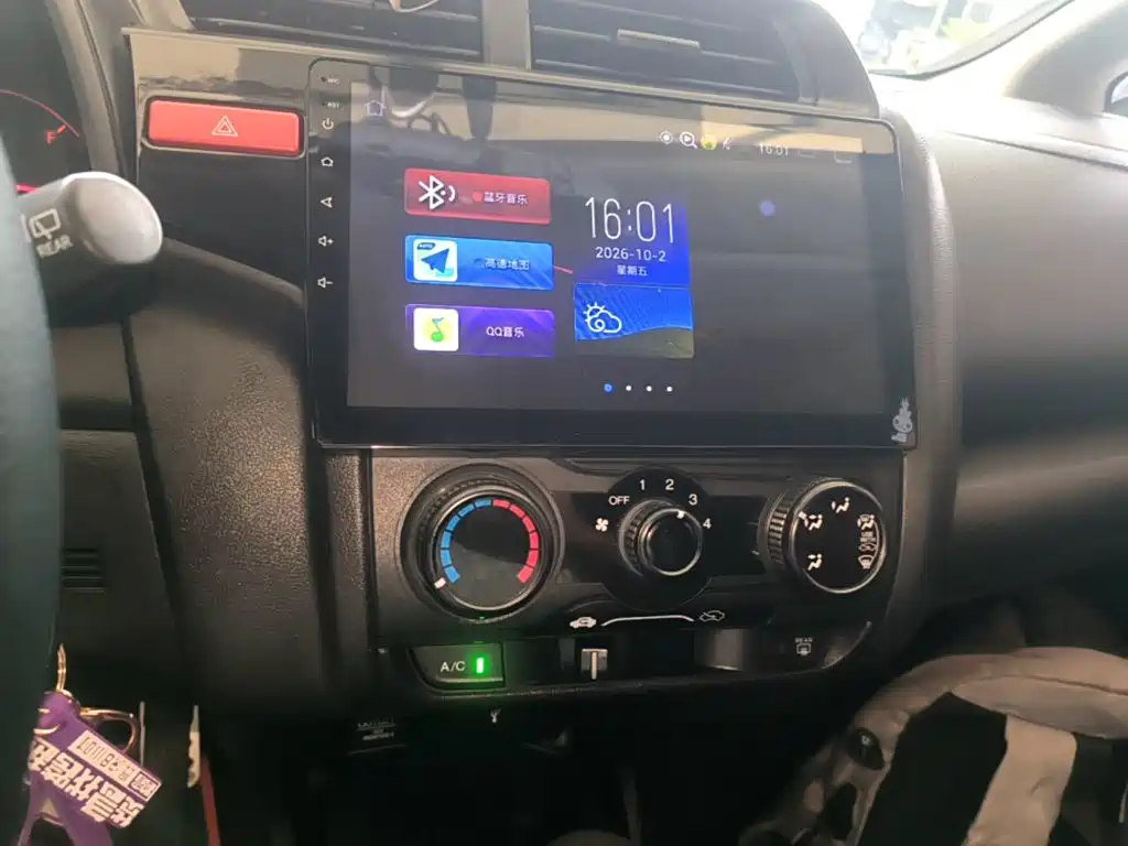 Honda Fit — миниатюра 13