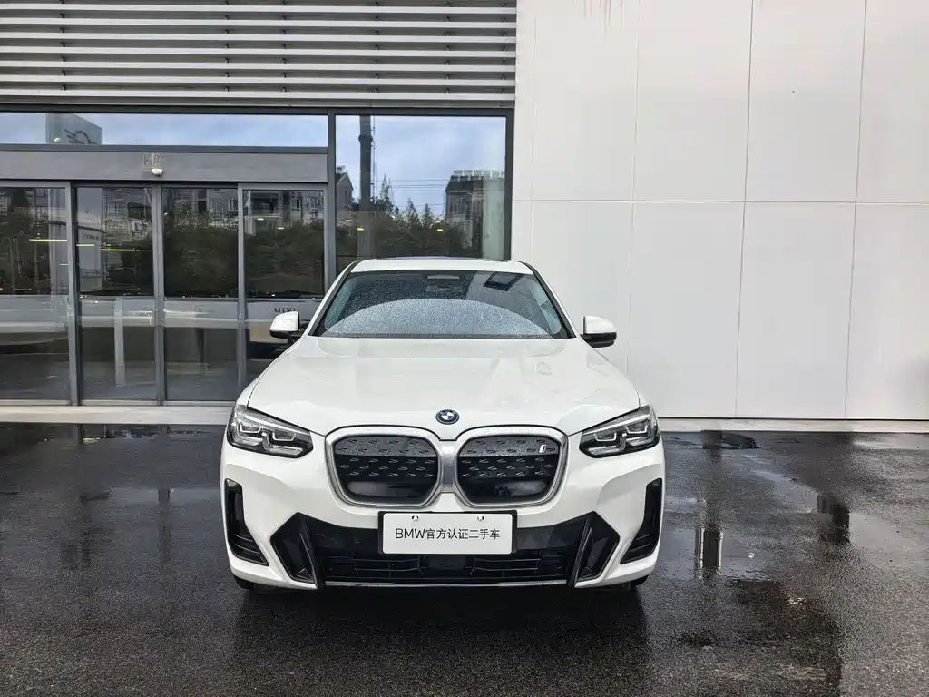 BMW iX3 — миниатюра 2