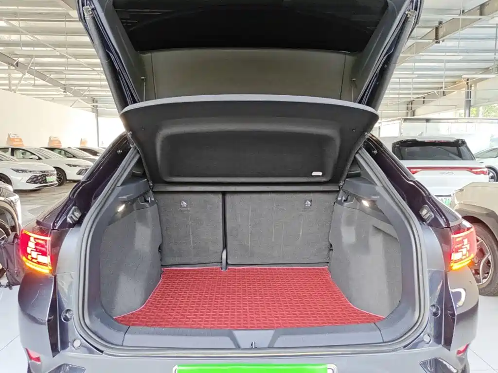 Volkswagen ID.4 Crozz — миниатюра 19
